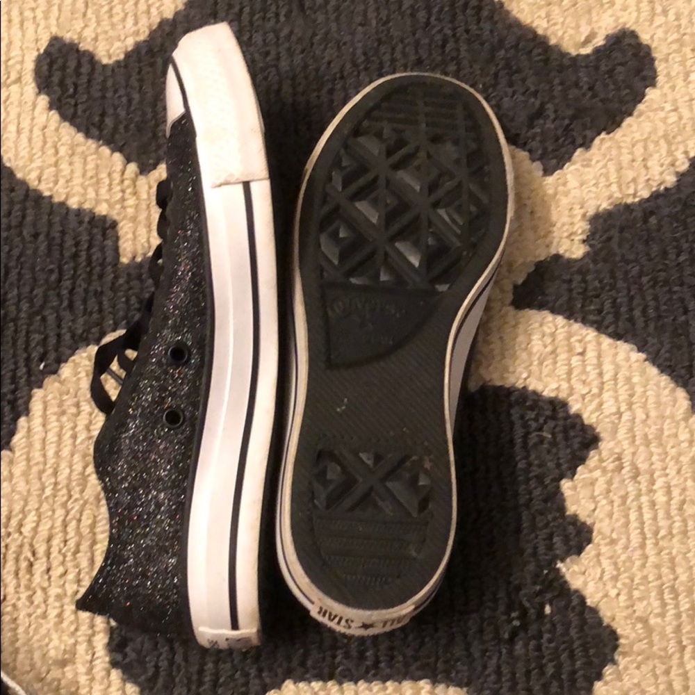 Women’s converse shiny size 7 - Picture 5 of 6